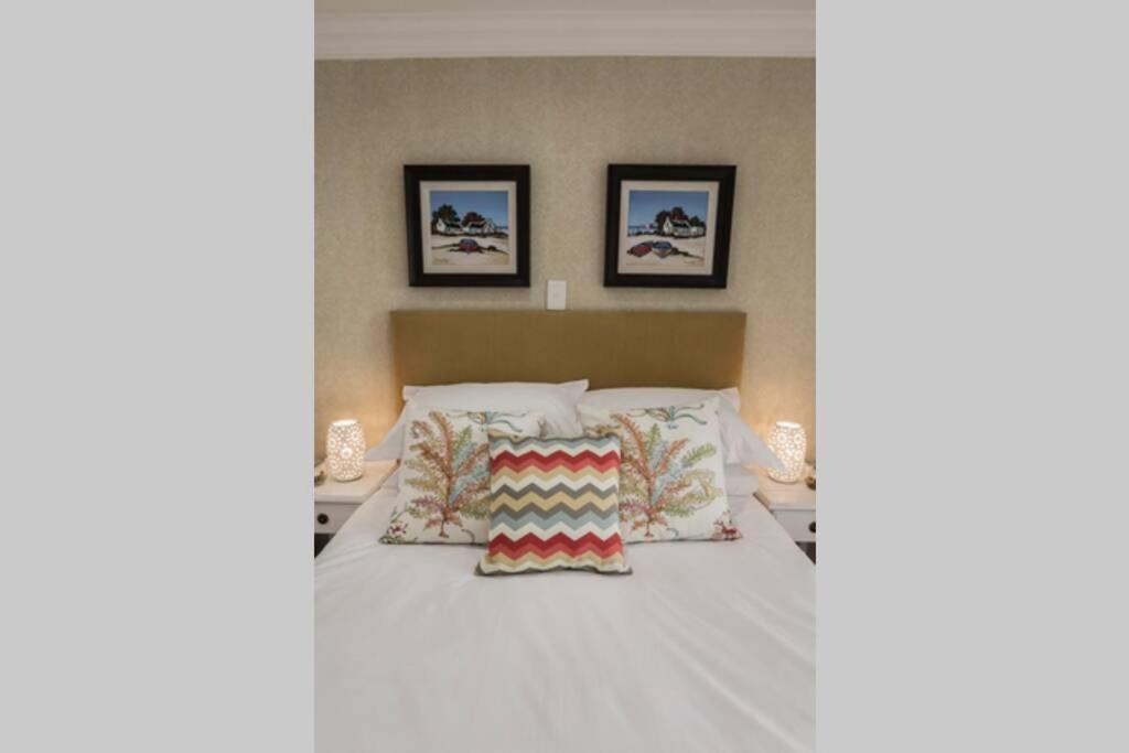 Oceanview Apartments The Look Out Jeffreys Bay Bagian luar foto